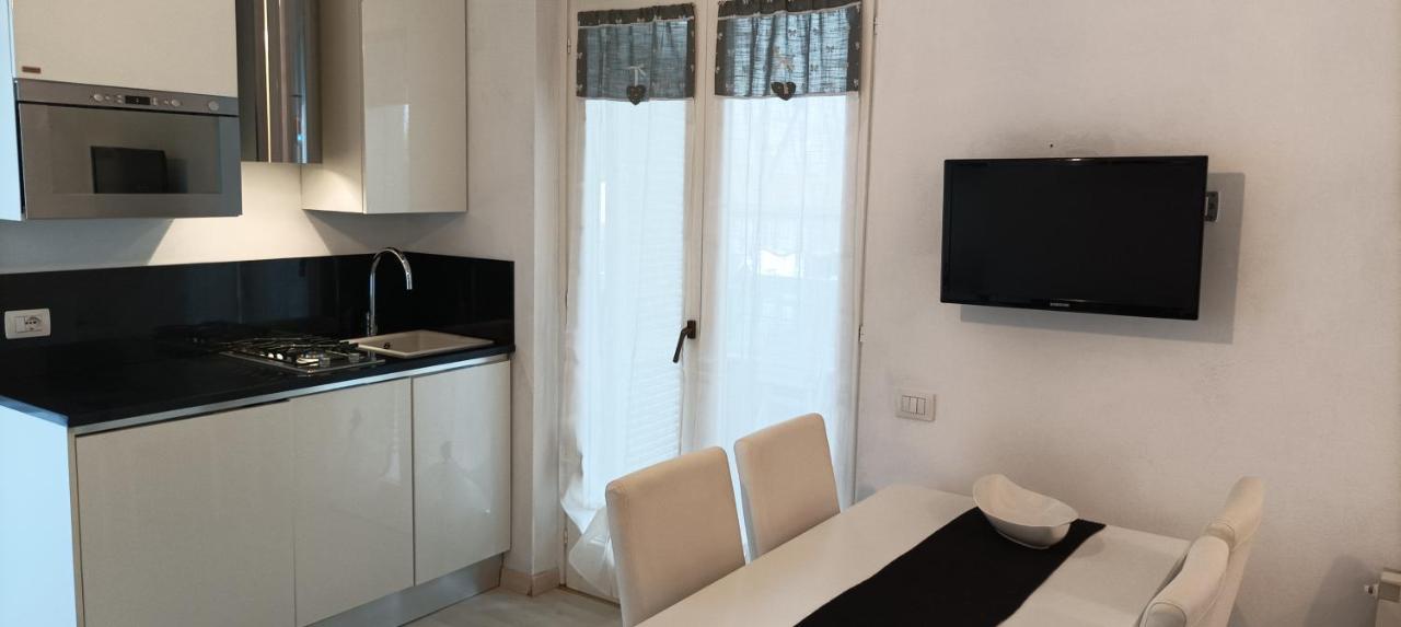 La Casina Di Ale Apartman Marina di Carrara Kültér fotó